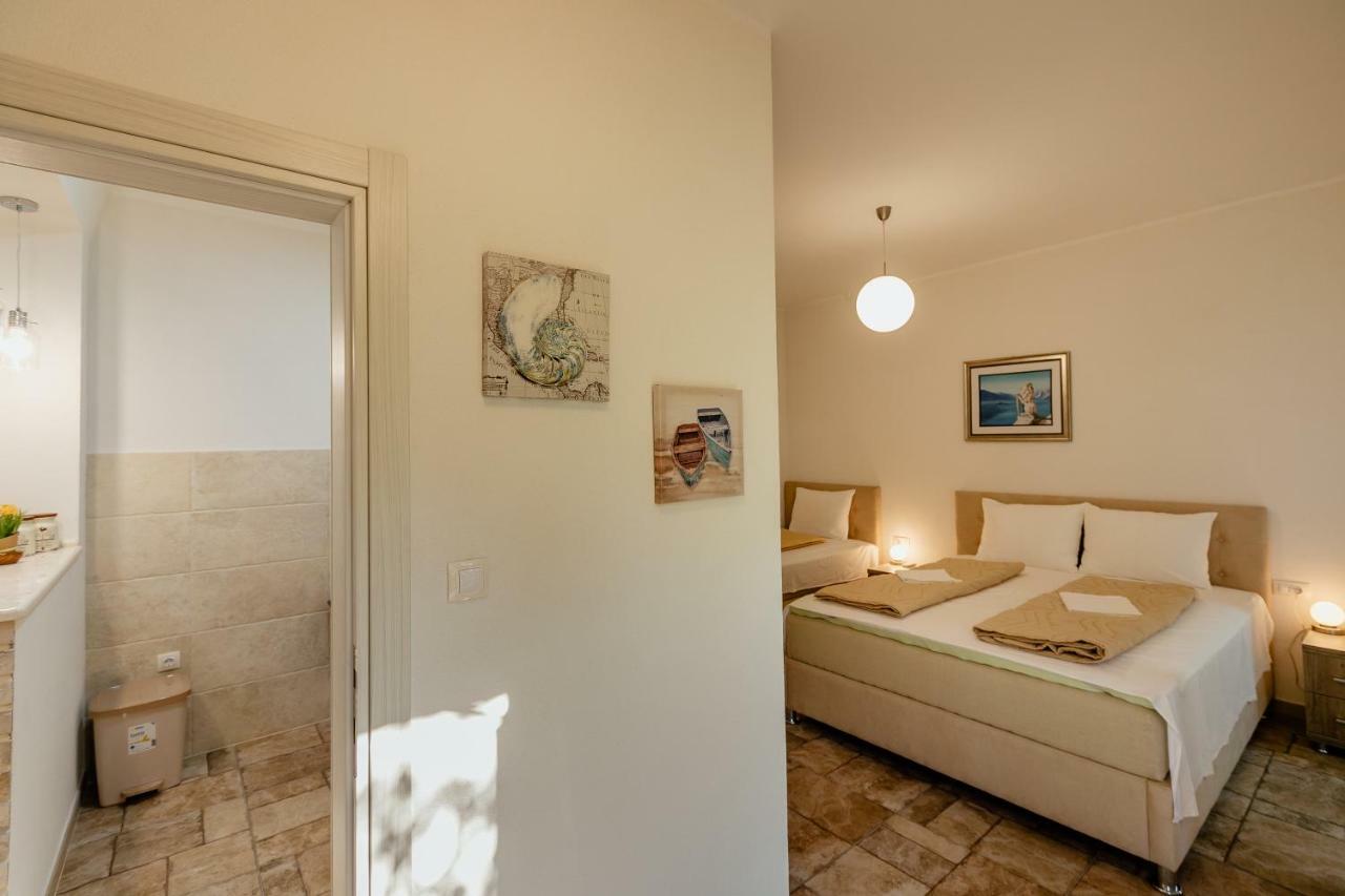 Bobana Apartments Donji Morinj Extérieur photo